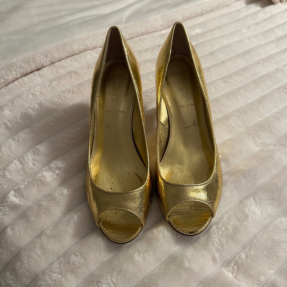 Gold crackle Jcrew peep toe shoes